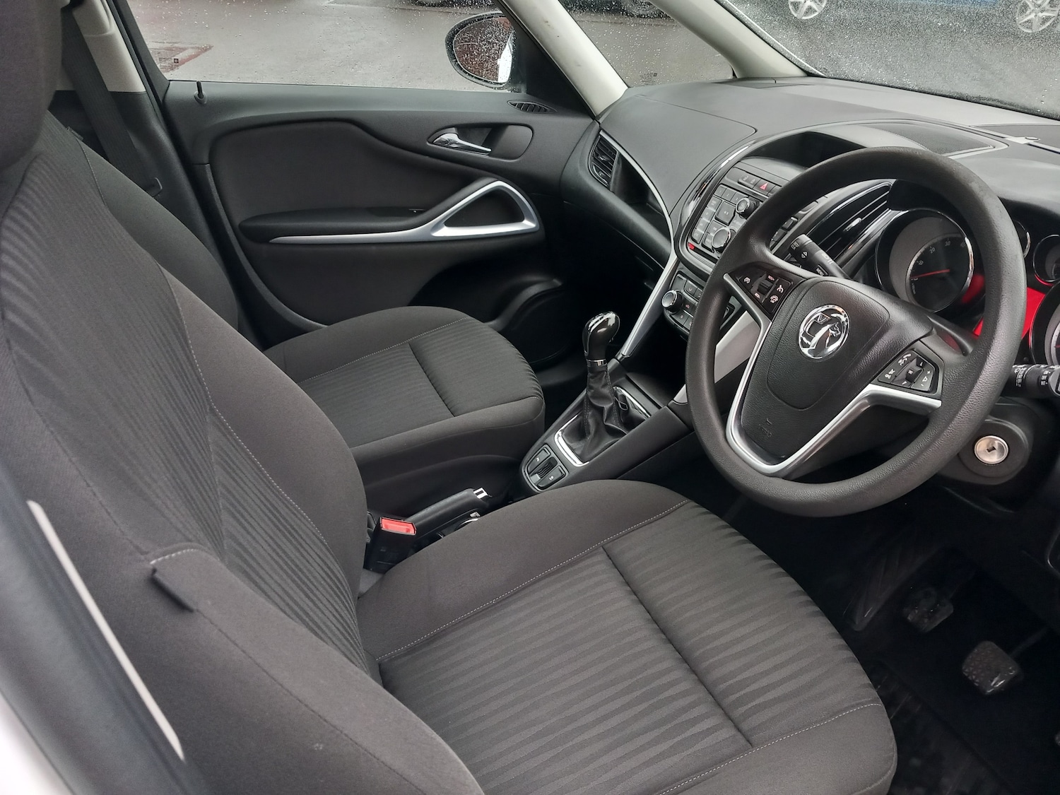 Used Vauxhall Zafira 2015 for sale - 77460450: Photo 9