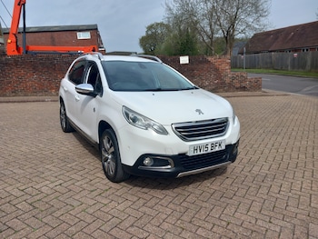 Used Peugeot 2008 2015 for sale - 78182619: Photo