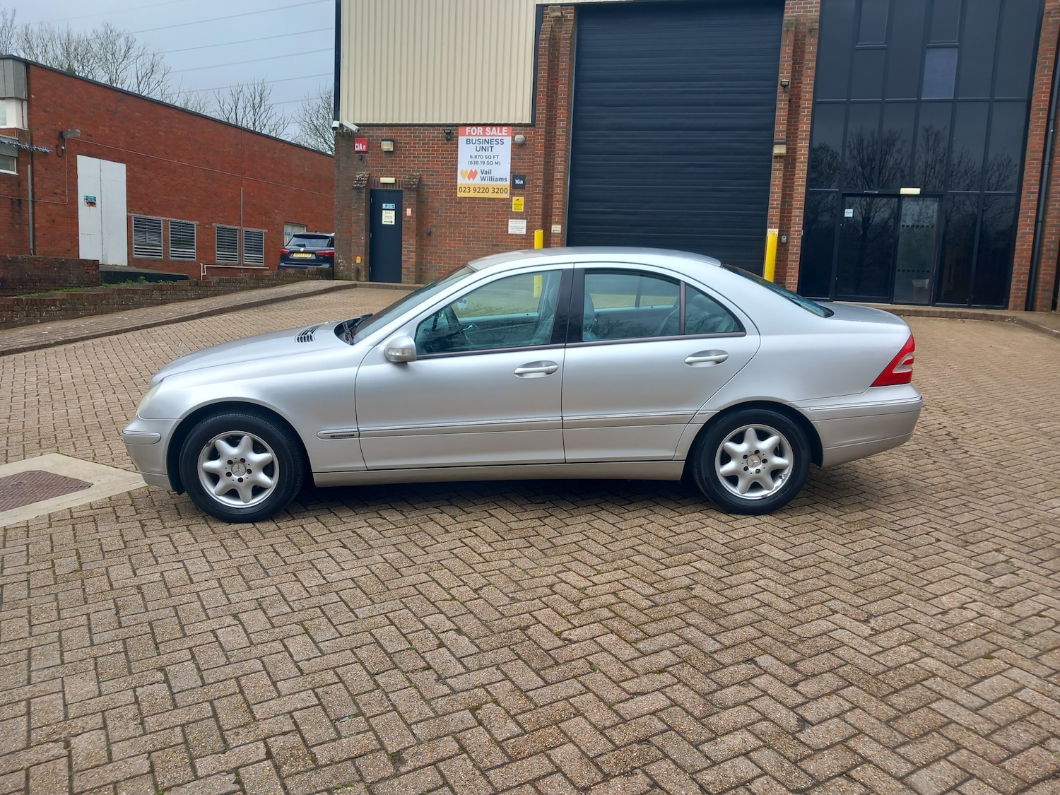 Used Mercedes-Benz C Class 2003 for sale - 77919131: Photo 4