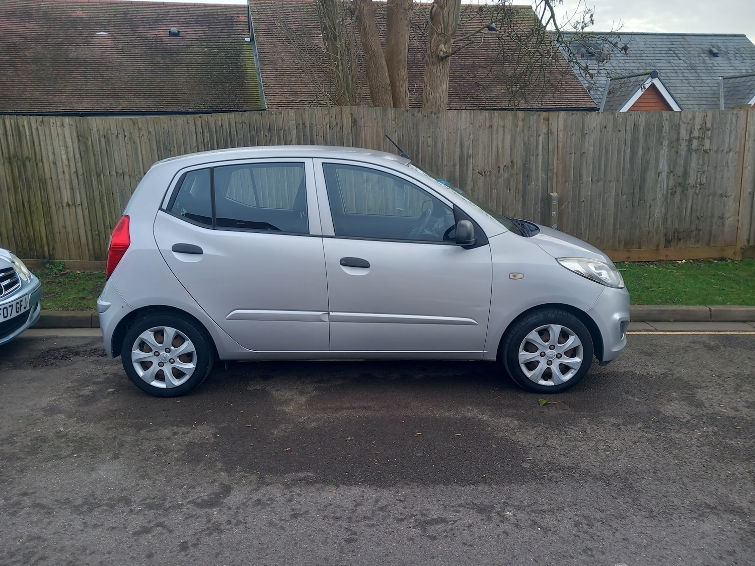 Used Hyundai i10 2011 for sale - 77616985: Photo 6