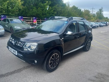 Used Dacia Duster 2017 for sale - 79840541: Photo