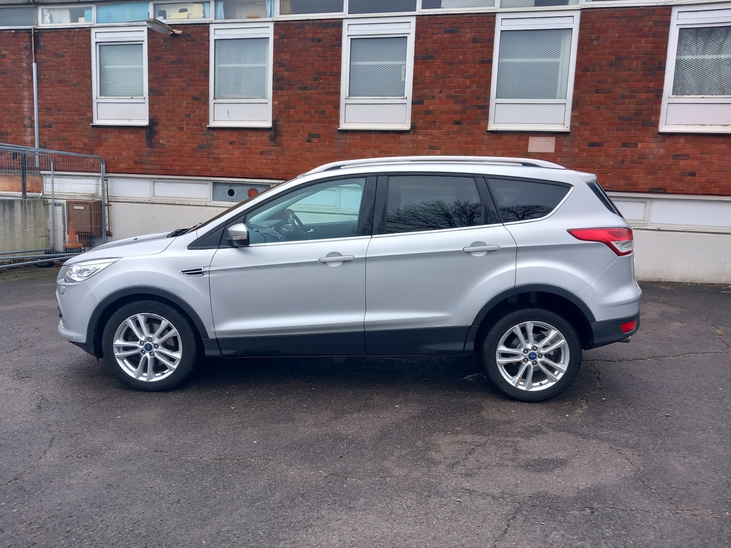 Used Ford Kuga 2014 for sale - 77350483: Photo 4