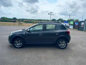 Used Dacia Sandero Stepway 2017 for sale - 75244693: Photo