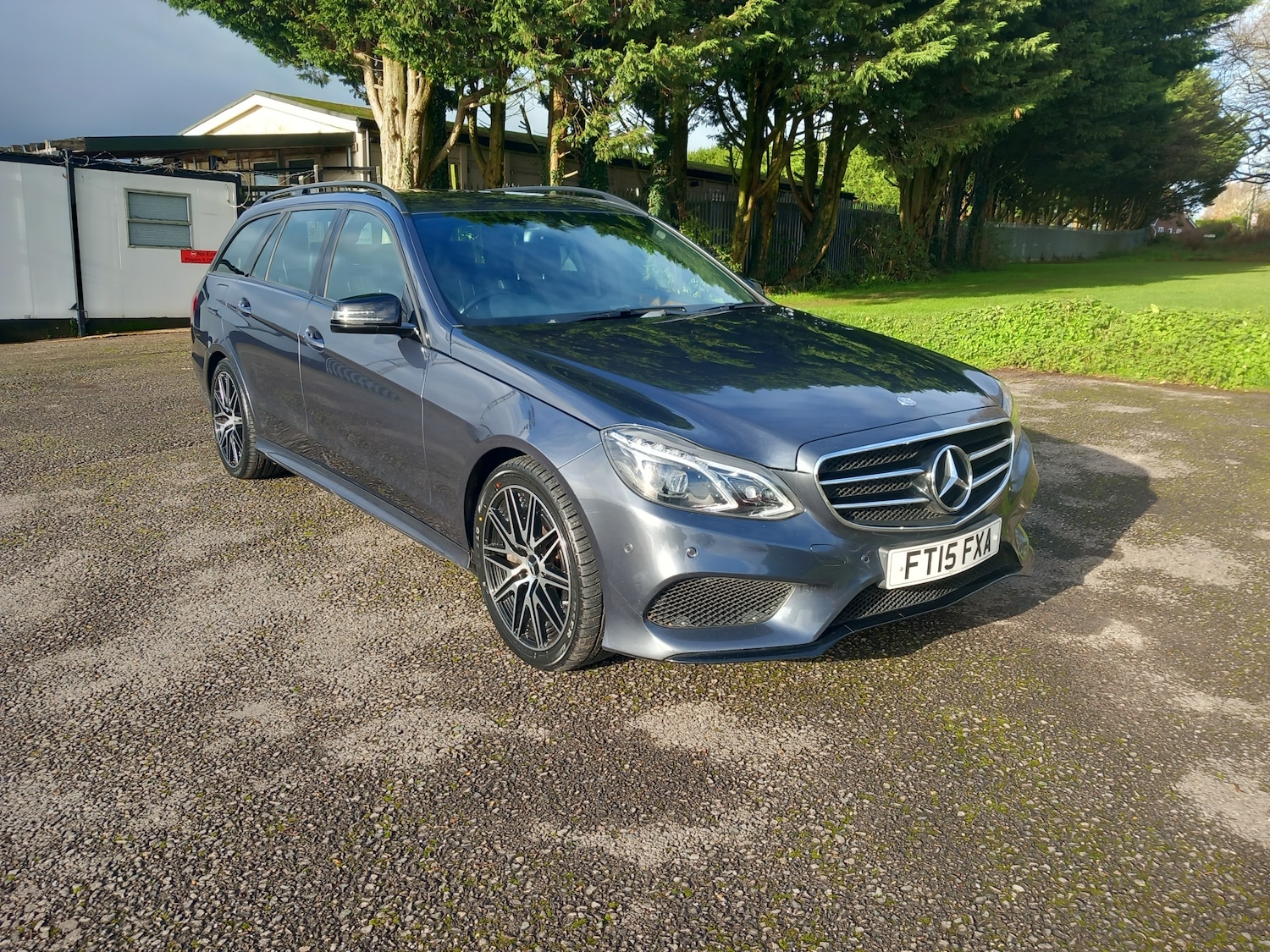 Used Mercedes-Benz E Class 2015 for sale - 76836556: Photo 1