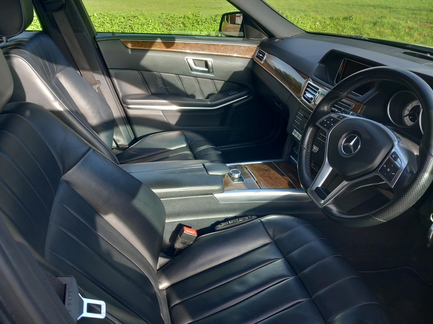 Used Mercedes-Benz E Class 2015 for sale - 76836556: Photo 12