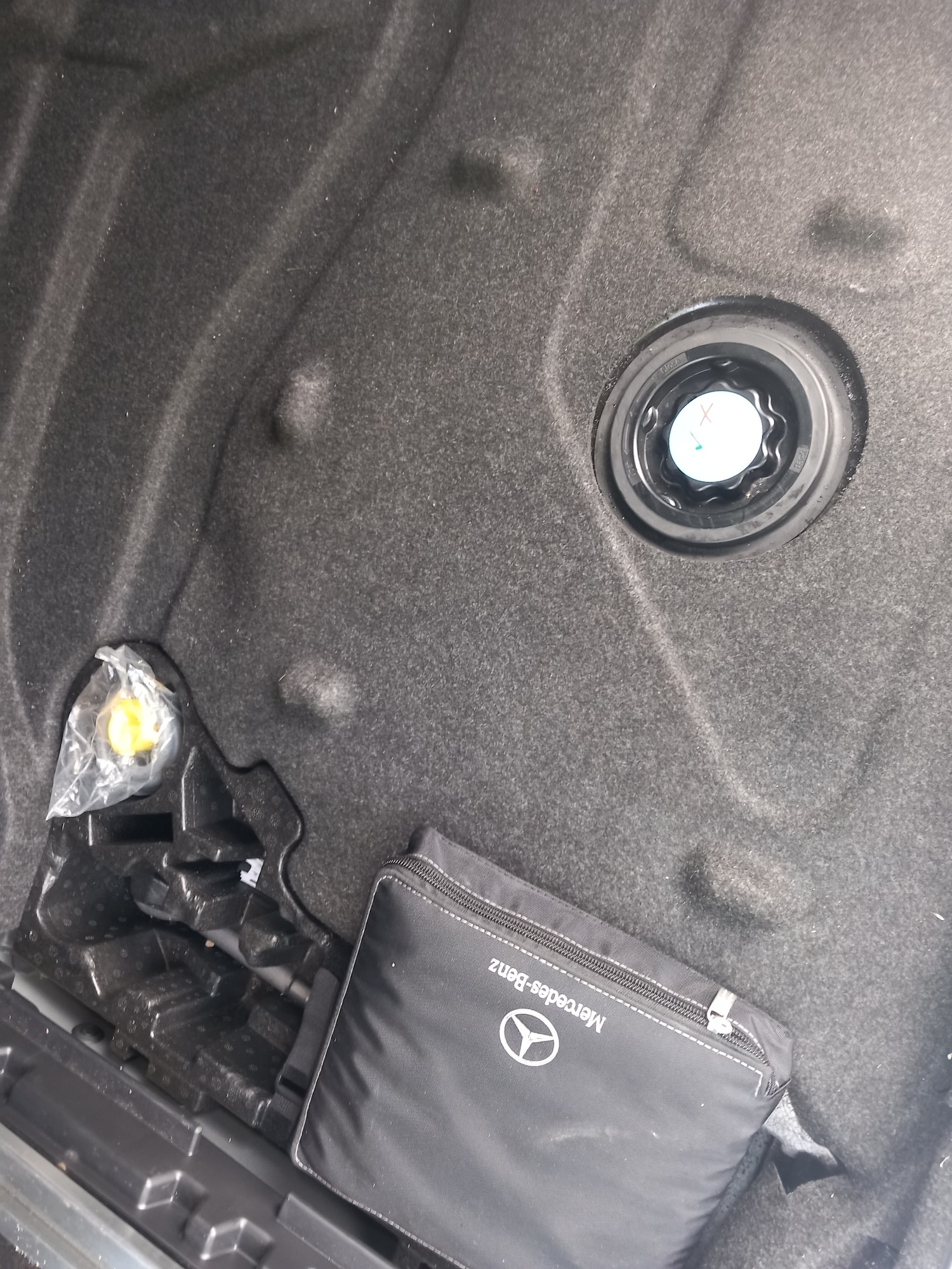 Used Mercedes-Benz E Class 2015 for sale - 76836556: Photo 21