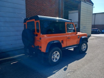 Used Land Rover Defender 90 1984 for sale - 79206335: Photo