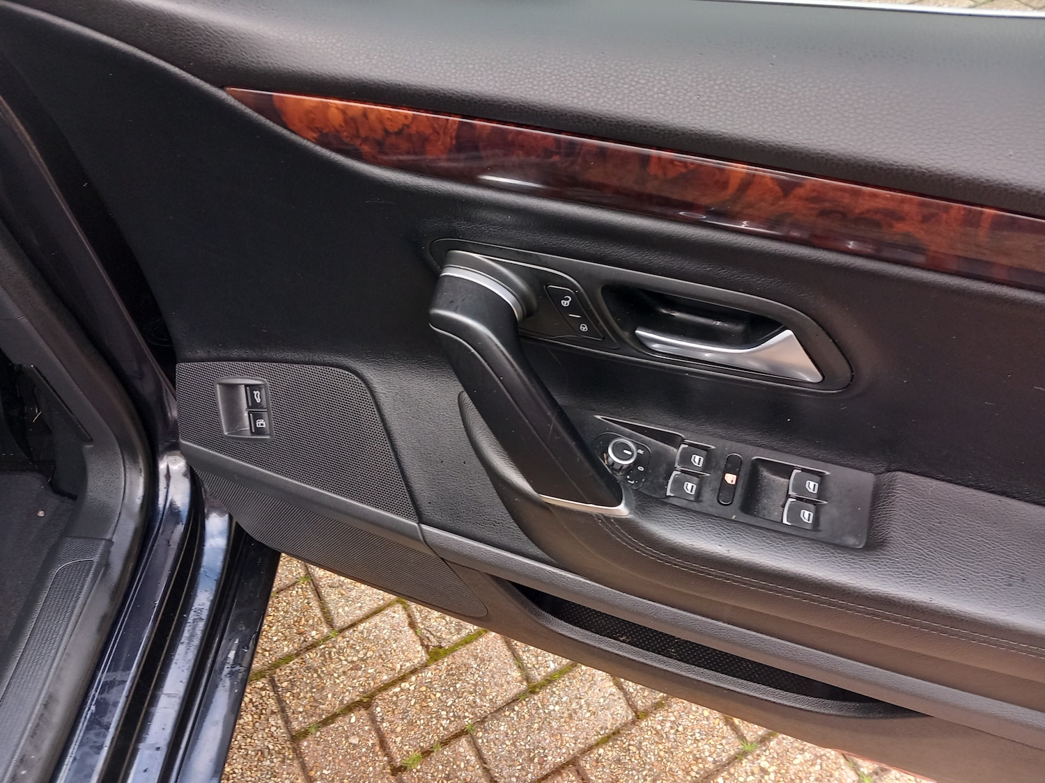 Used Volkswagen Passat 2011 for sale - 77570950: Photo 15