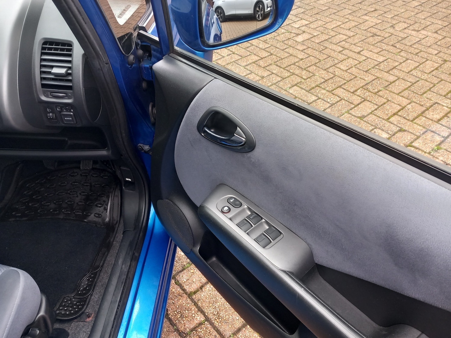 Used Honda Jazz 2008 for sale - 77148584: Photo 15