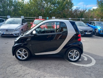 Used smart fortwo 2011 for sale - 76040553: Photo