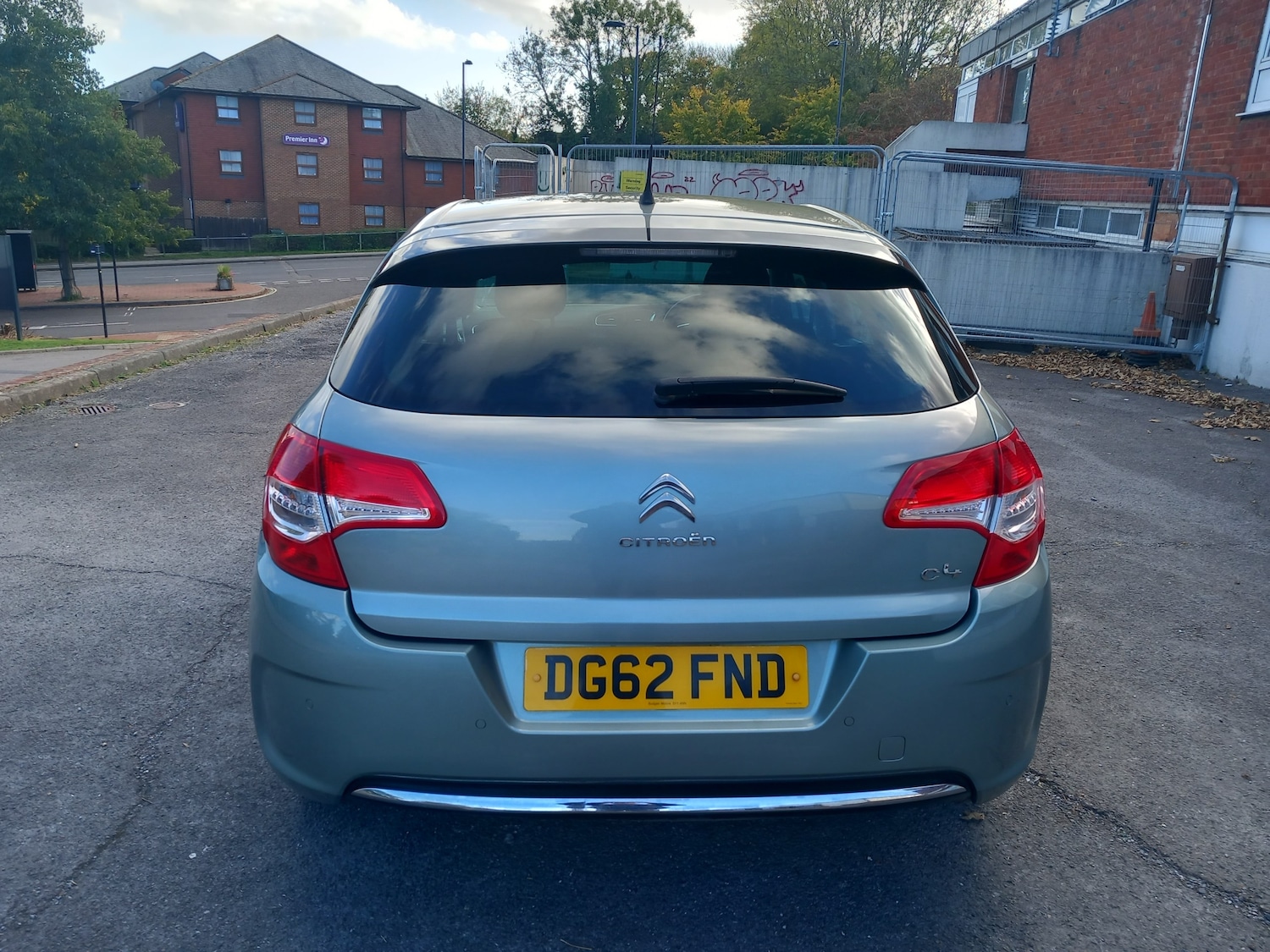 Used Citroen C4 2012 for sale - 76402647: Photo 10