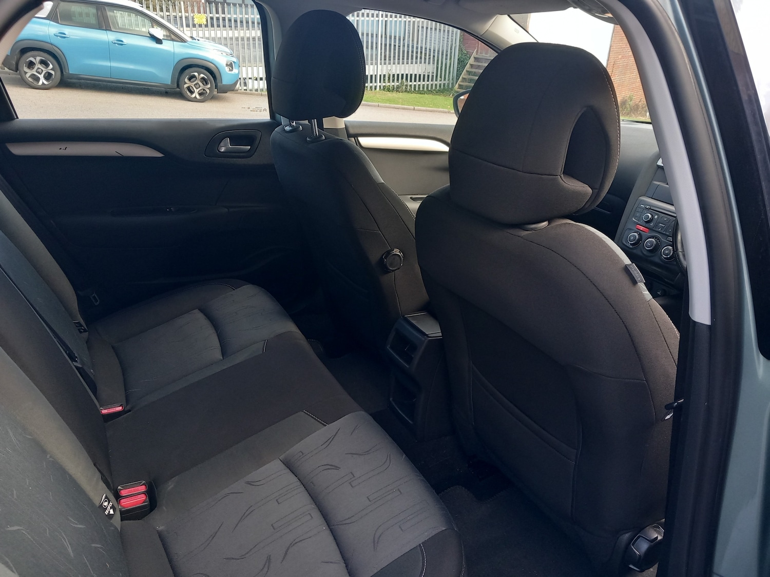 Used Citroen C4 2012 for sale - 76402647: Photo 19