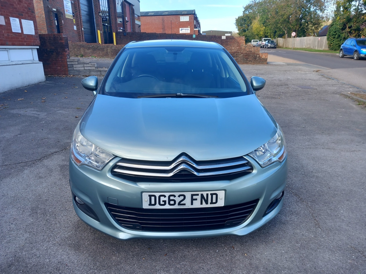 Used Citroen C4 2012 for sale - 76402647: Photo 2