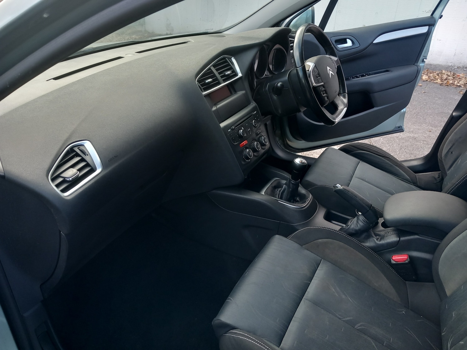 Used Citroen C4 2012 for sale - 76402647: Photo 23