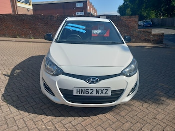 Used Hyundai i20 2012 for sale - 79190541: Photo