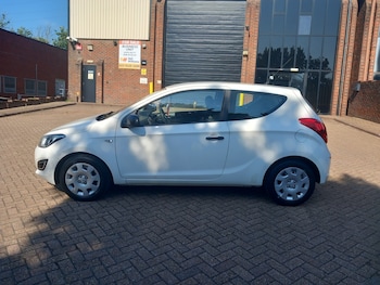 Used Hyundai i20 2012 for sale - 79190541: Photo