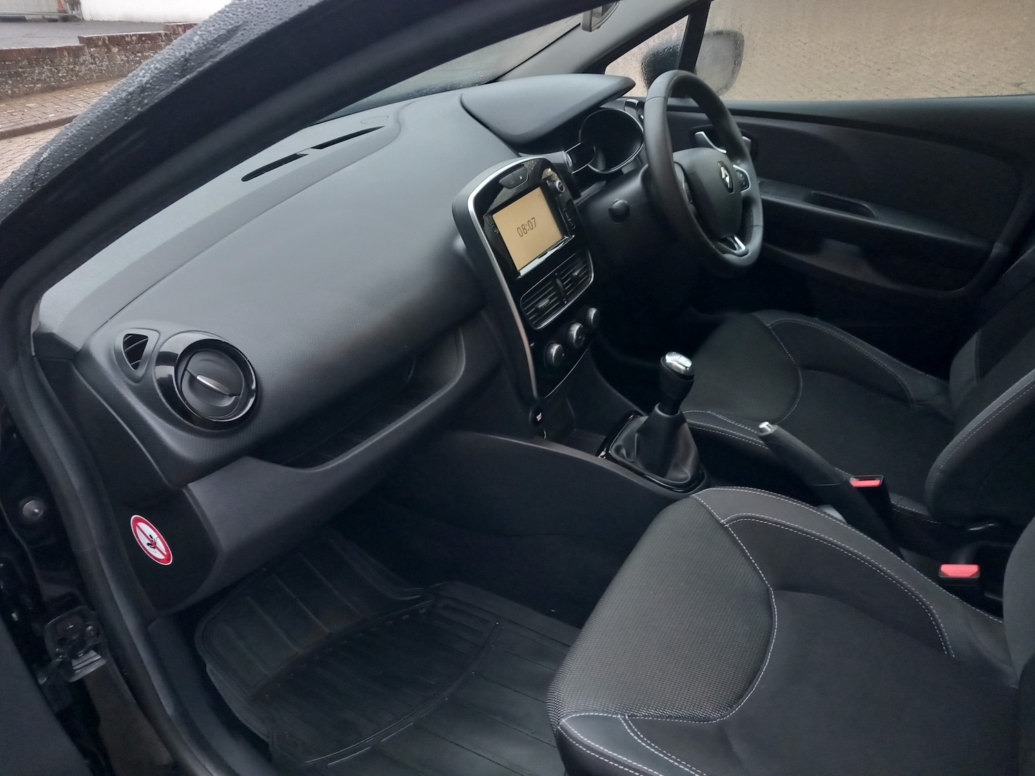 Used Renault Clio 2017 for sale - 76157768: Photo 22