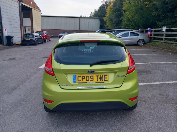 Used Ford Fiesta 2009 for sale - 76198113: Photo 10