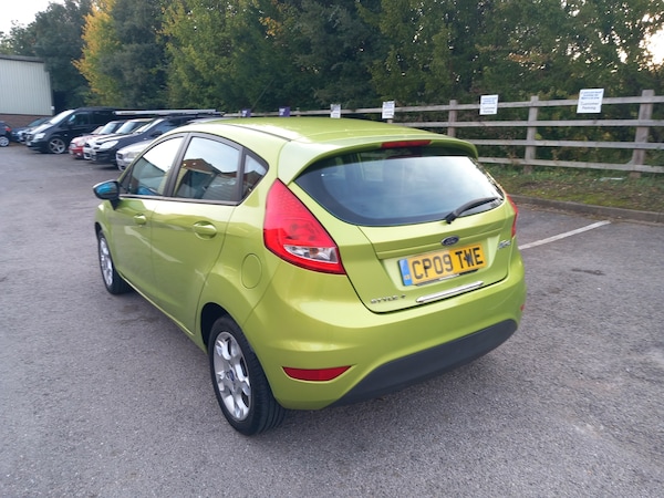 Used Ford Fiesta 2009 for sale - 76198113: Photo 9