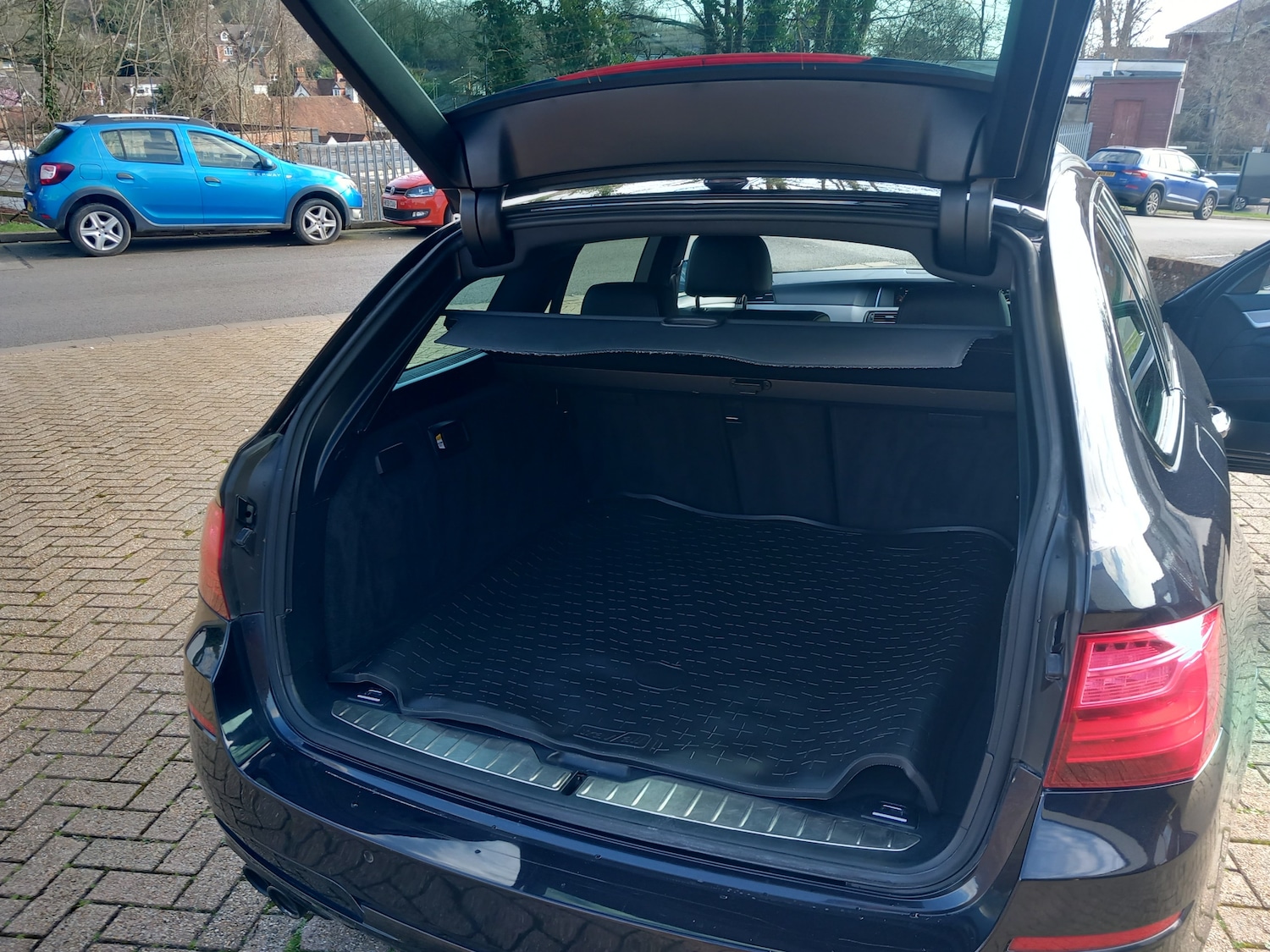 Used BMW 5 Series 2014 for sale - 77708591: Photo 23