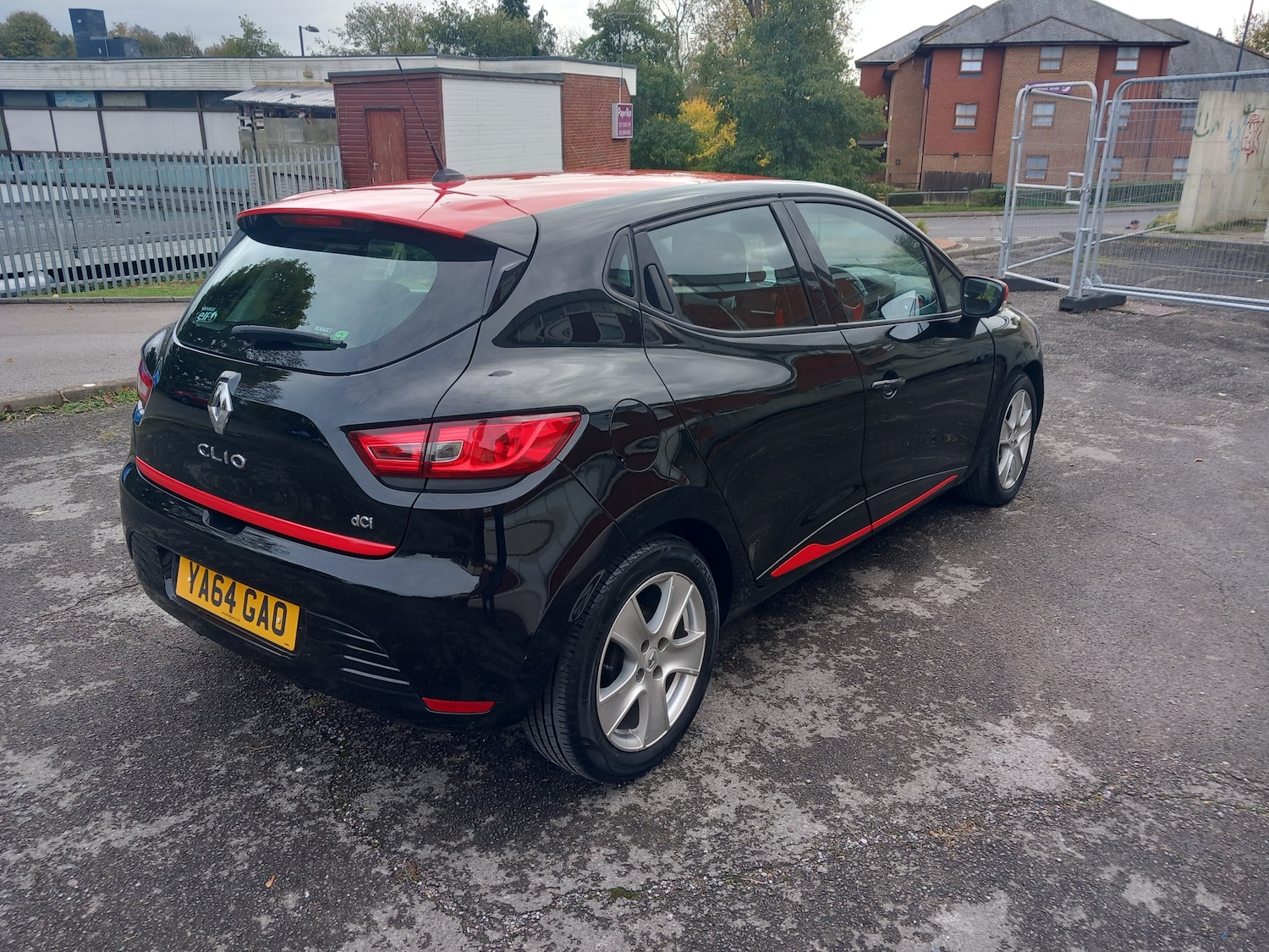 Used Renault Clio 2015 for sale - 76412663: Photo 11