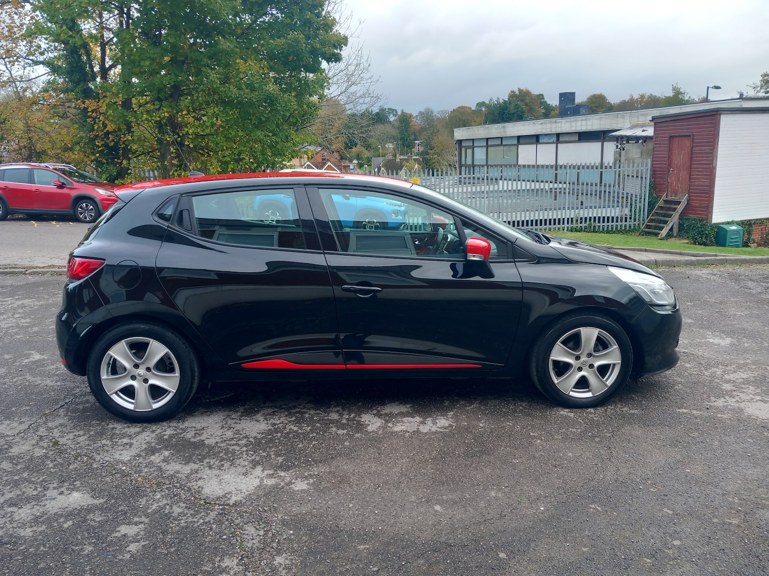 Used Renault Clio 2015 for sale - 76412663: Photo 12