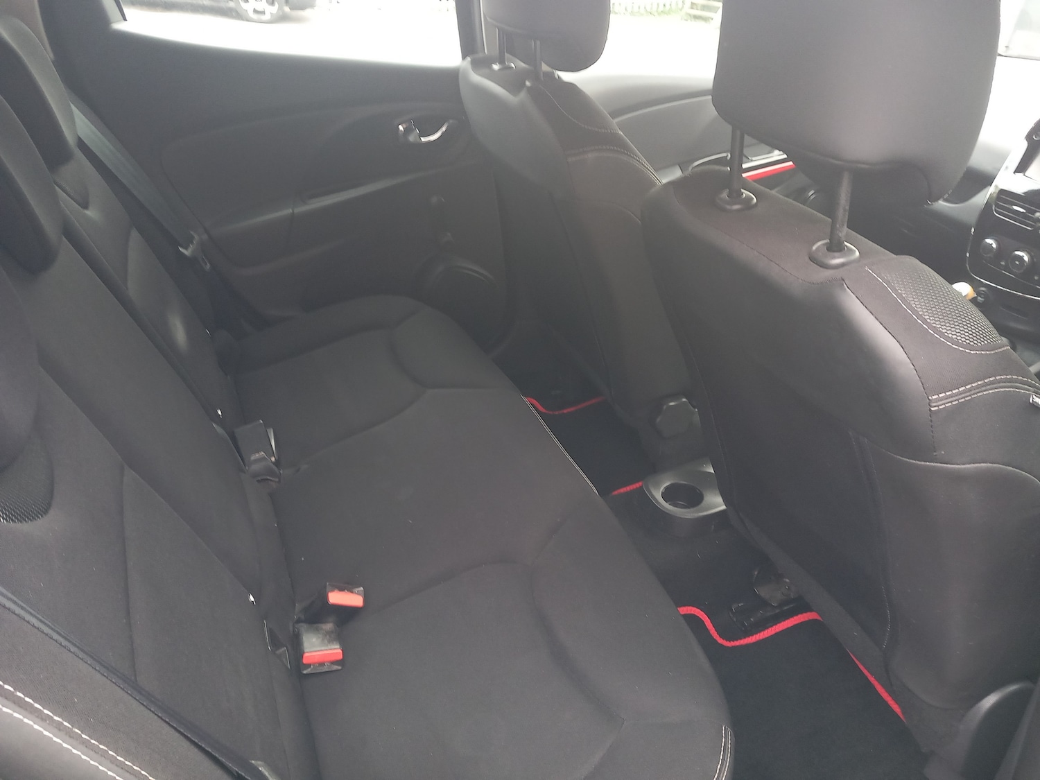 Used Renault Clio 2015 for sale - 76412663: Photo 19