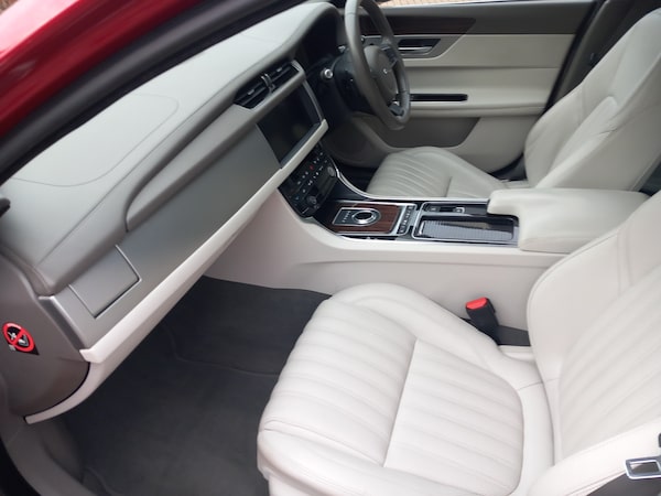 Used Jaguar XF 2016 for sale - 76090051: Photo 23