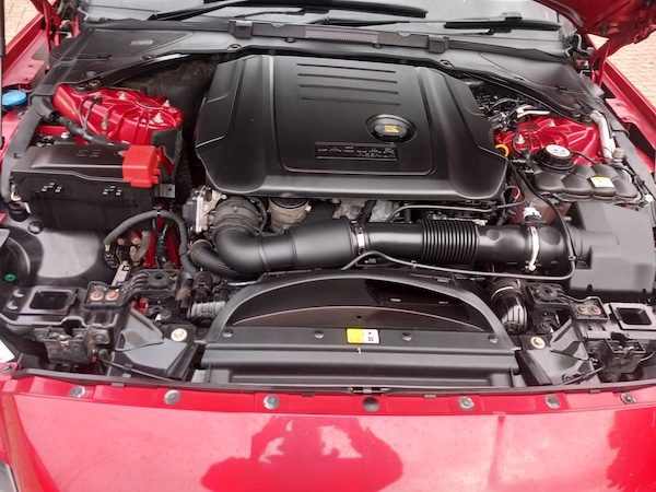 Used Jaguar XF 2016 for sale - 76090051: Photo 29