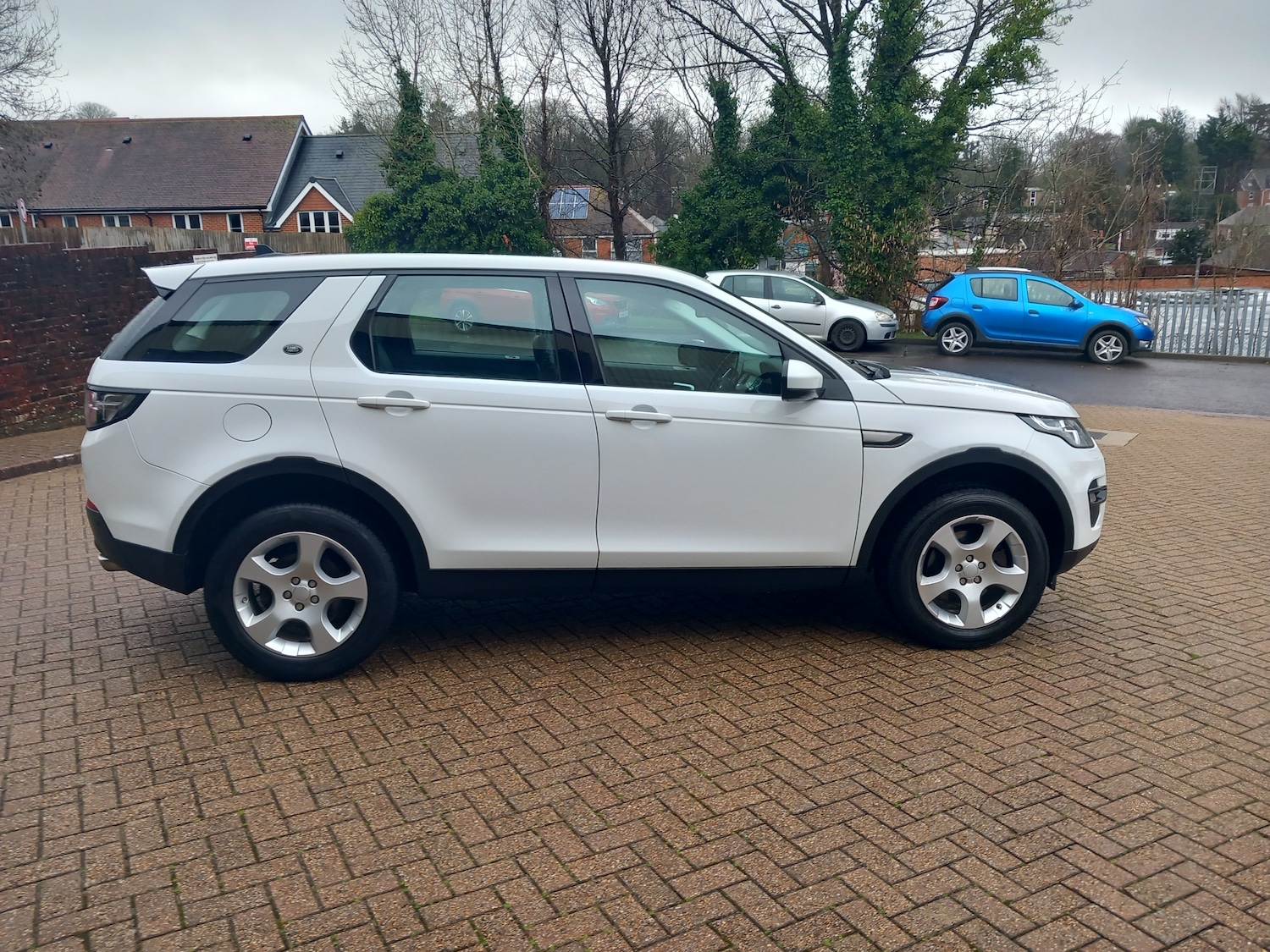 Used Land Rover Discovery Sport 2016 for sale - 77462966: Photo 12