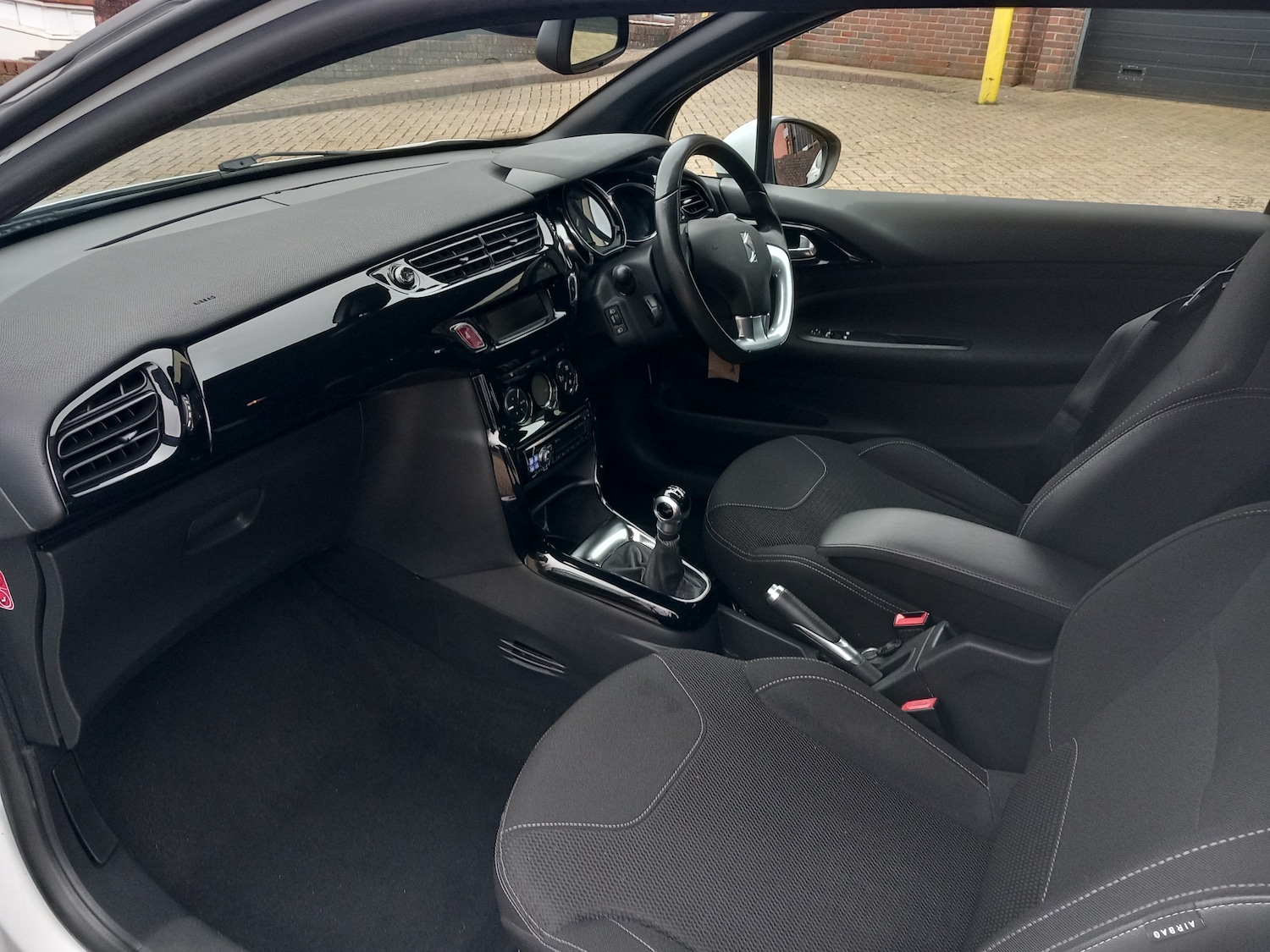 Used Citroen DS3 2013 for sale - 76830826: Photo 12