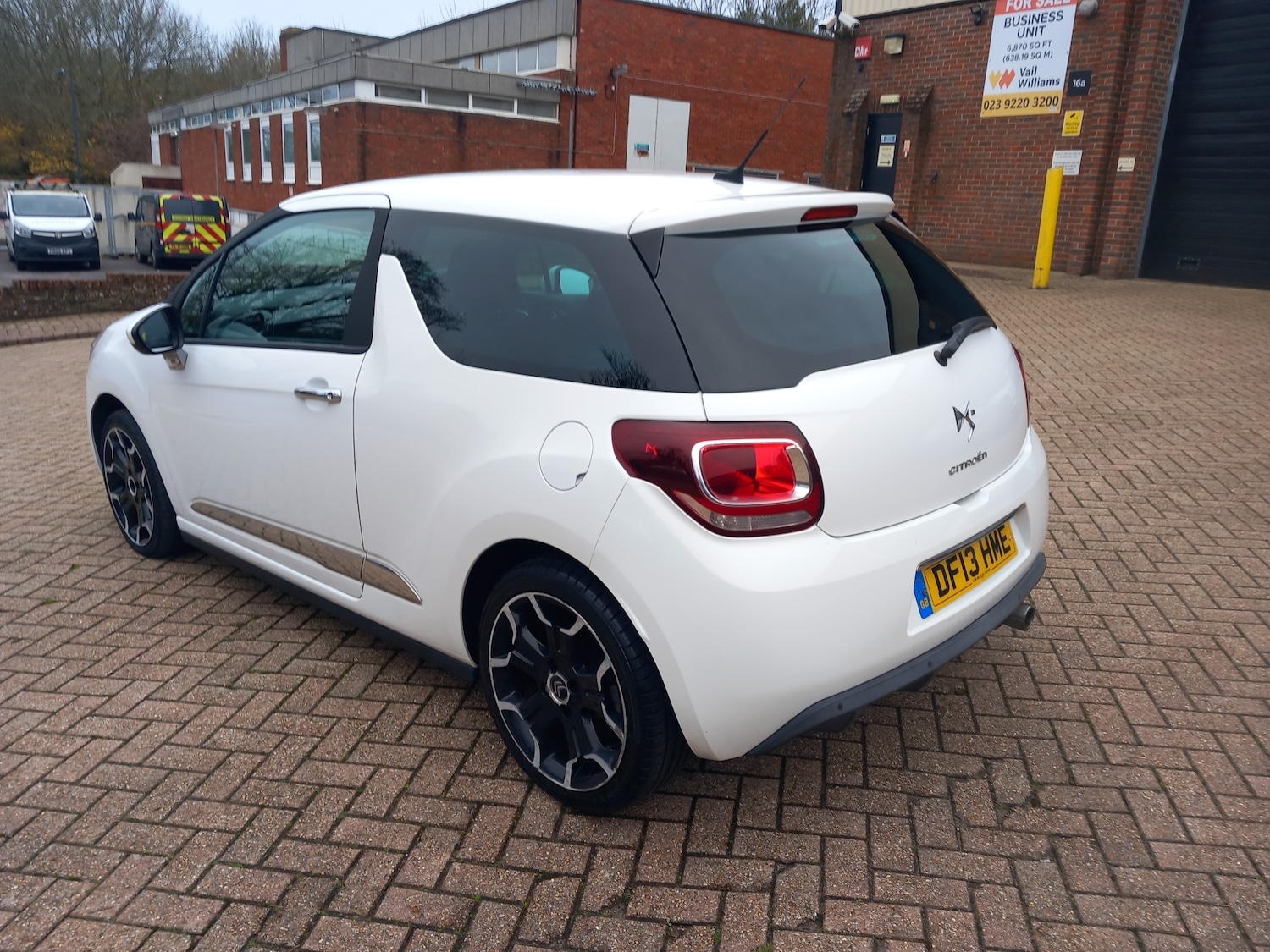 Used Citroen DS3 2013 for sale - 76830826: Photo 5