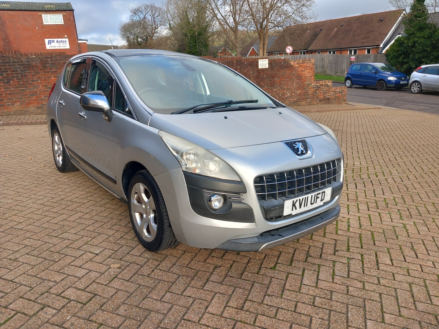 Used Peugeot 3008 2011 for sale - 76922700: Photo 1