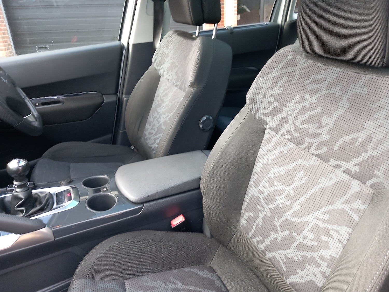 Used Peugeot 3008 2011 for sale - 76922700: Photo 18