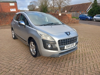 (11) - 1.6 HDi Exclusive SUV 5dr Diesel Manual Euro 5 (112 ps)