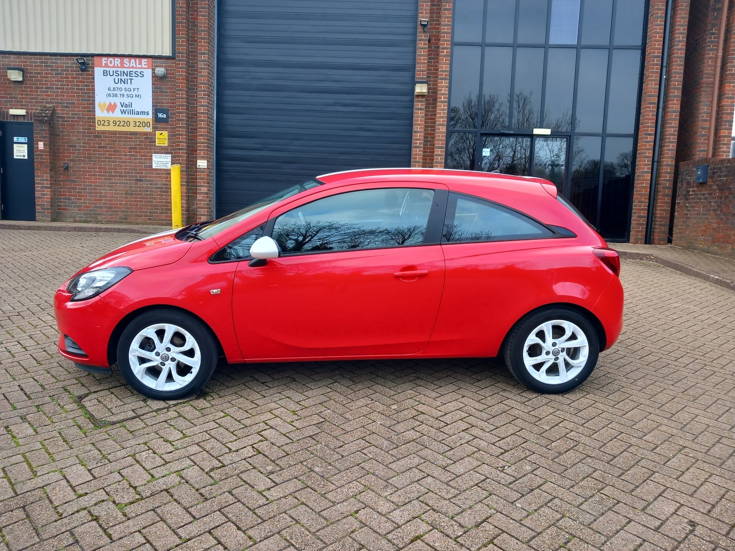 Used Vauxhall Corsa 2016 for sale - 77878679: Photo 4