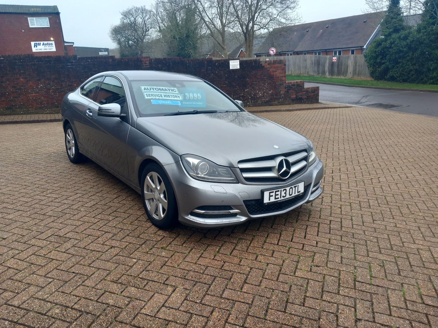 Used Mercedes-Benz C Class 2013 for sale - 77631374: Photo 1