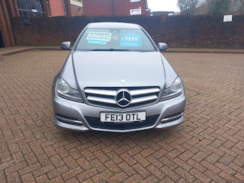 Used Mercedes-Benz C Class 2013 for sale - 77631374: Photo