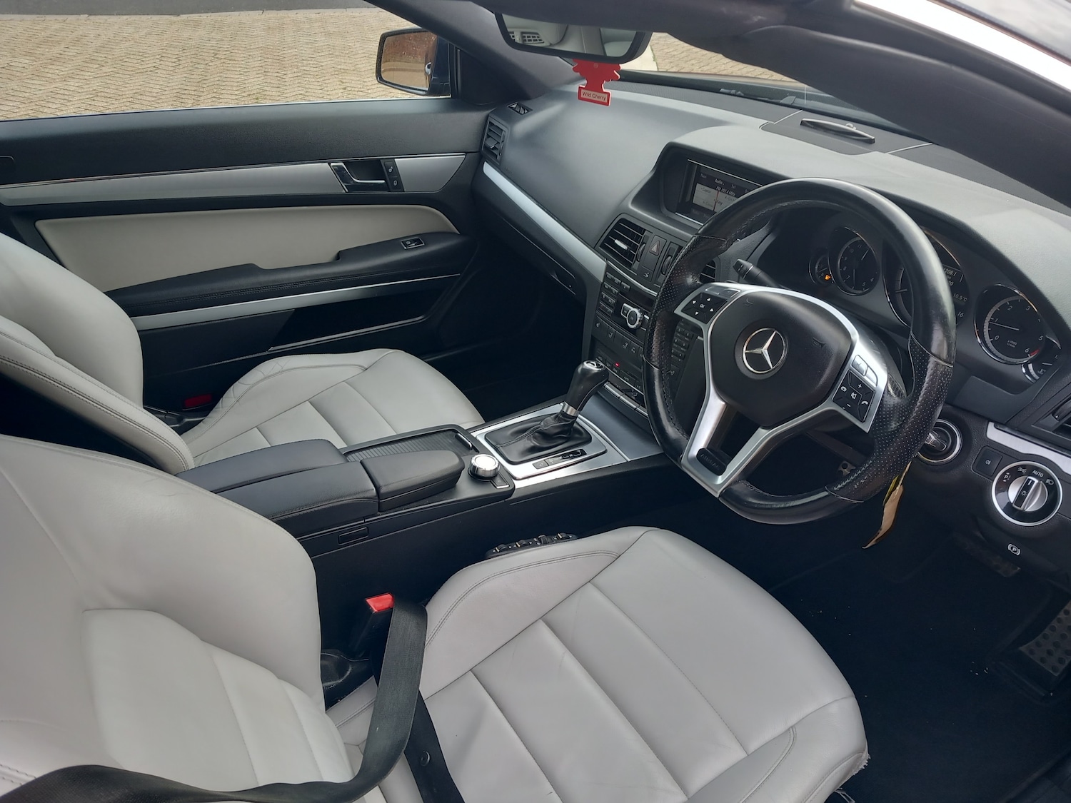 Used Mercedes-Benz E Class for sale - 77501926: Photo 10