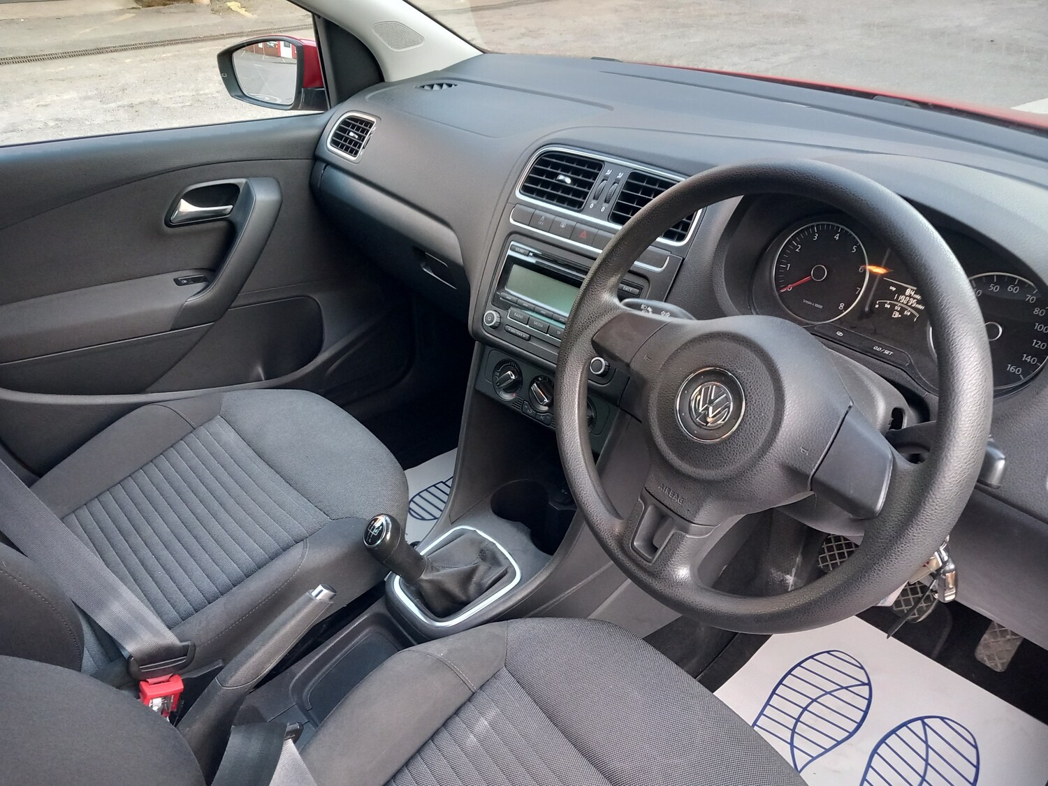 Used Volkswagen Polo 2010 for sale - 77962423: Photo 14