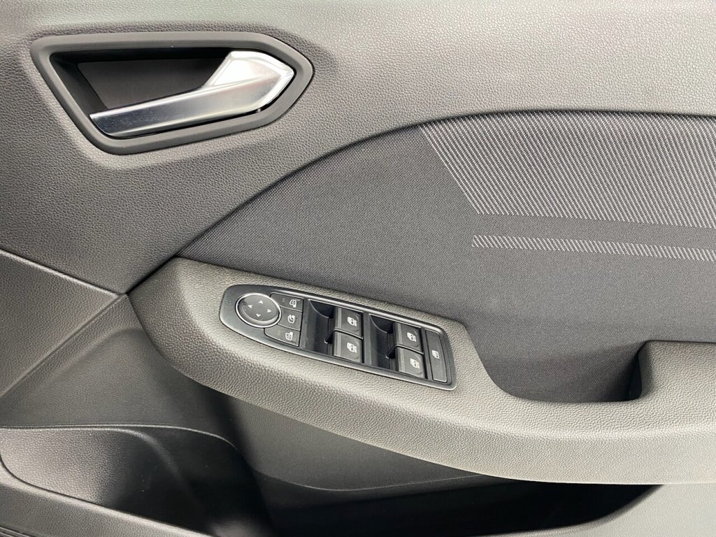 Used Renault Clio 2025 for sale - 77152940: Photo 17