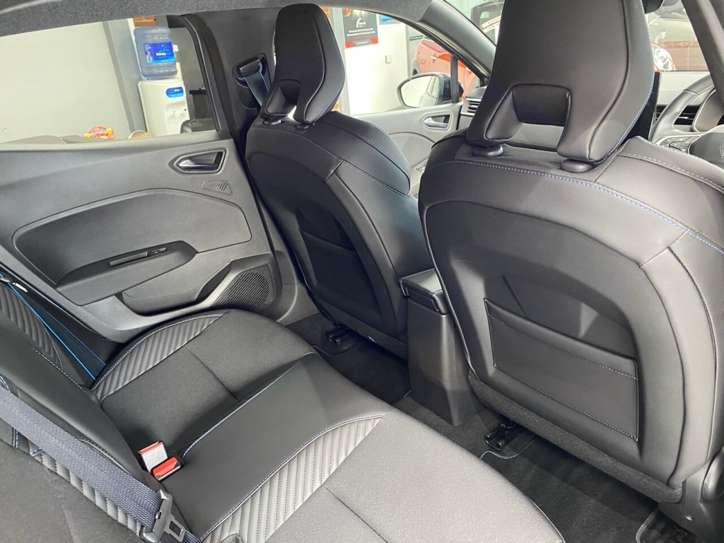 Used Renault Clio 2025 for sale - 77152940: Photo 32