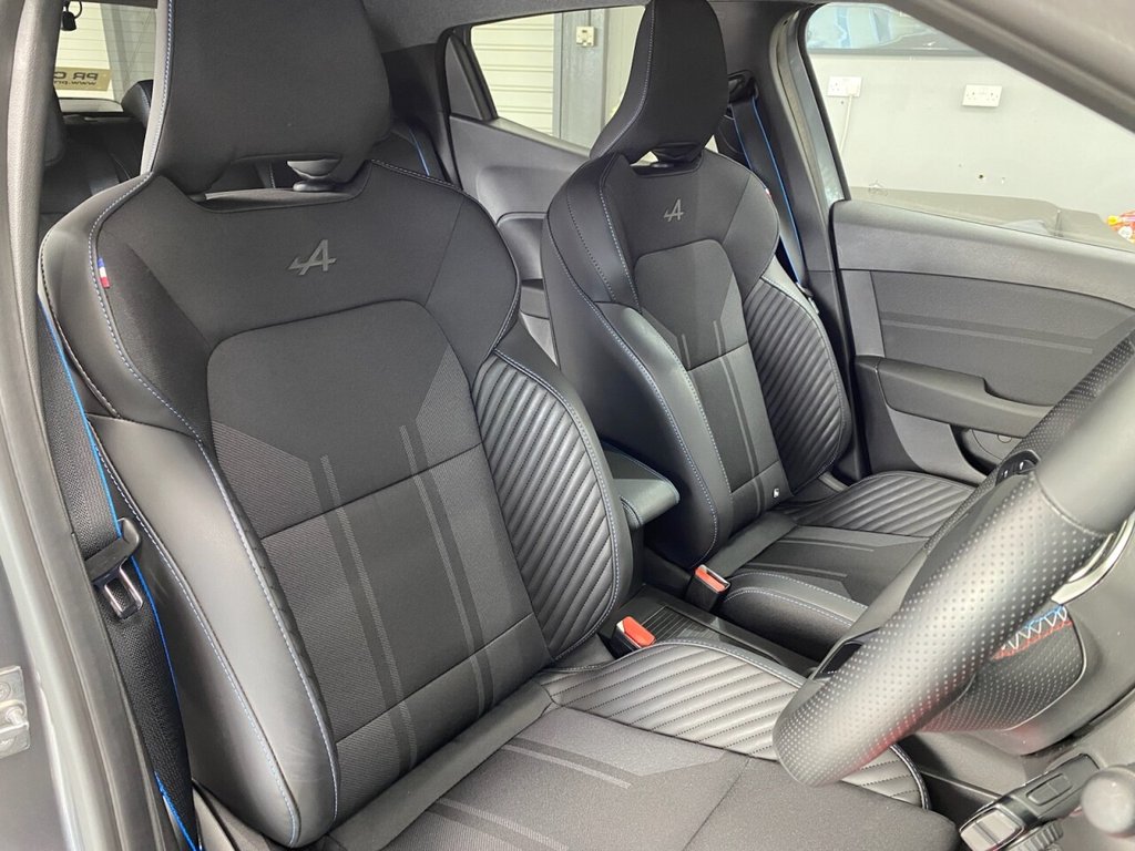 Used Renault Clio 2025 for sale - 77152940: Photo 33