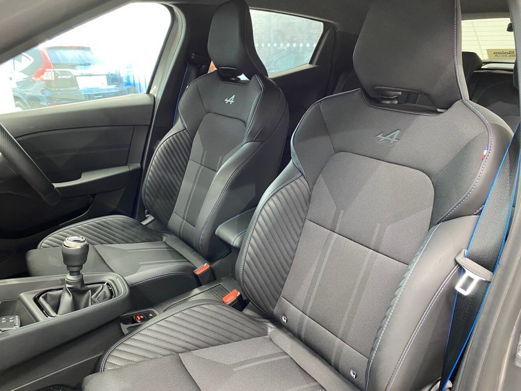 Used Renault Clio 2025 for sale - 77152940: Photo 37