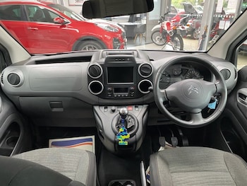 Used Citroen Berlingo 2018 for sale - 79346057: Photo