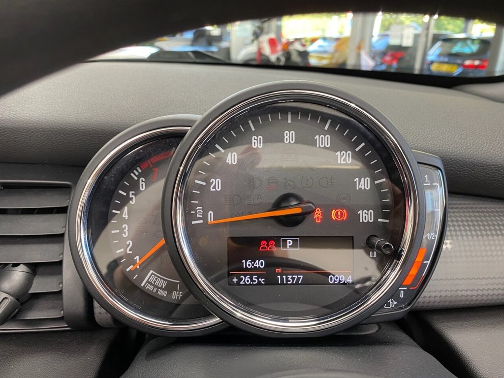 Used MINI Convertible 2019 for sale - 77152968: Photo 13