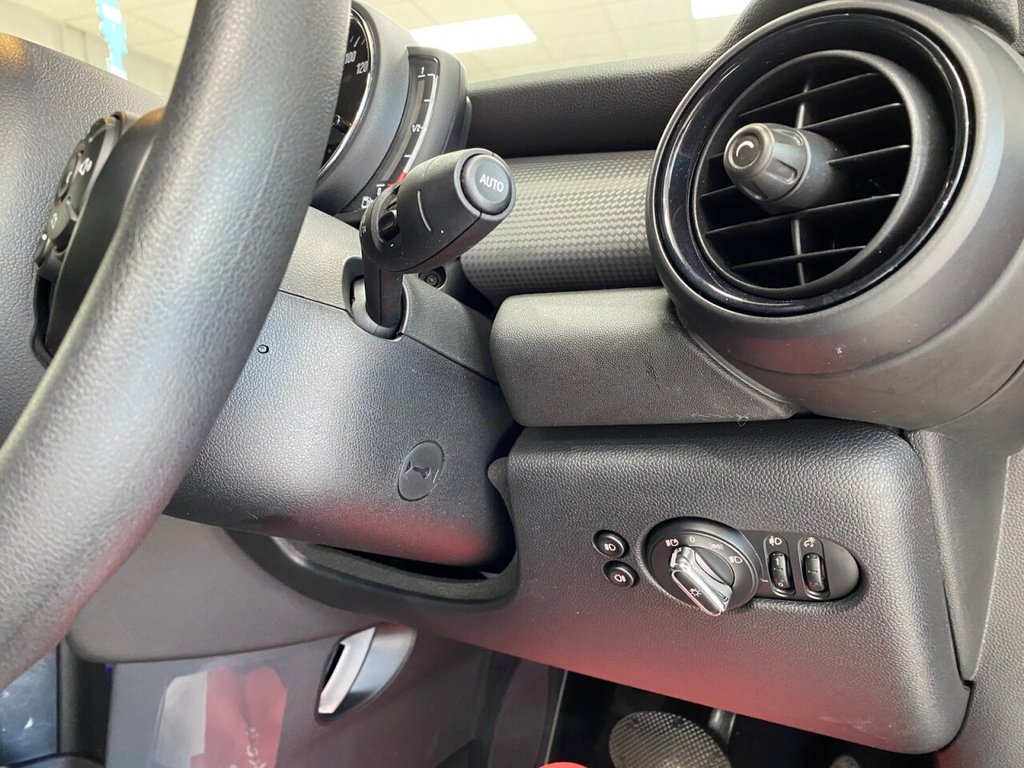Used MINI Convertible 2019 for sale - 77152968: Photo 16