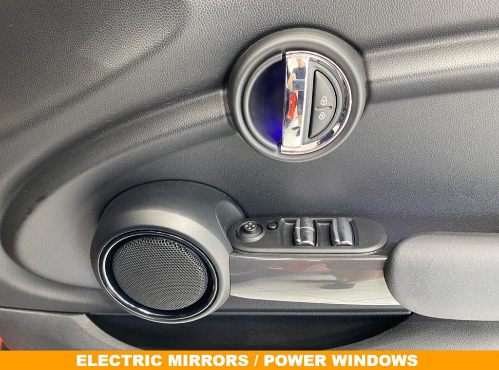 Used MINI Convertible 2019 for sale - 77152968: Photo 17