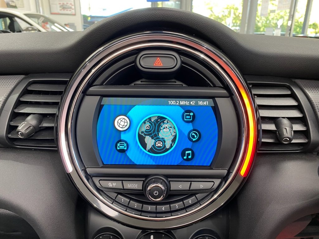 Used MINI Convertible 2019 for sale - 77152968: Photo 19