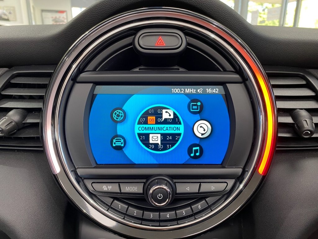 Used MINI Convertible 2019 for sale - 77152968: Photo 21